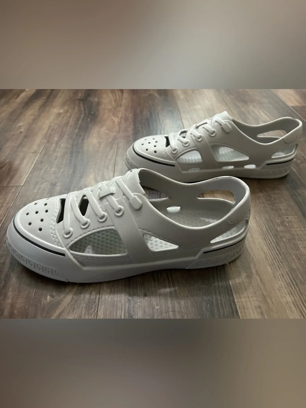 Watershoe lightweight swim or boat shoes rubber gray unisex men 8.5 womens 10
